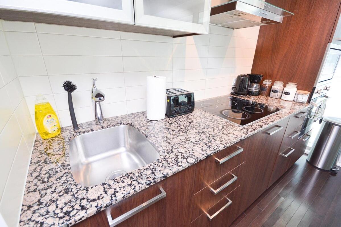 Downtown Apartment *